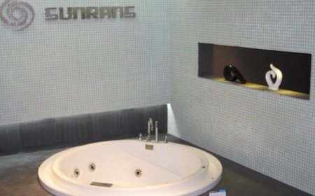 Гидромассажный спа-бассейн Sunrans SR840 Гидромассажный спа-бассейн Sunrans SR840